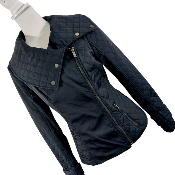 WHITE HOUSE BLACK MARKET! BLACK QUIILTED BIKER STYLE WIDE COLLAR JACKET! SZ M - Picture 10 of 10